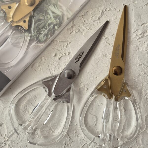 قیچی آشپزخانه