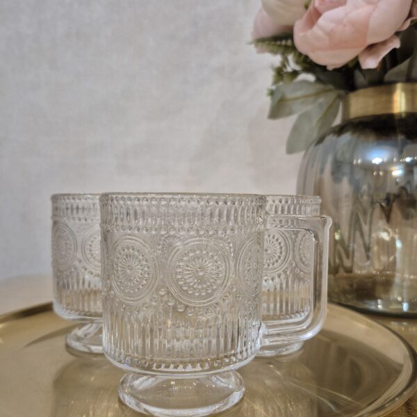 ماگ بلور پایه کوتاه طرح زارا