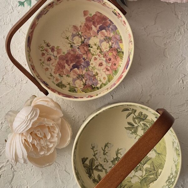 کاسه سرامیک گلدار دسته چوبی